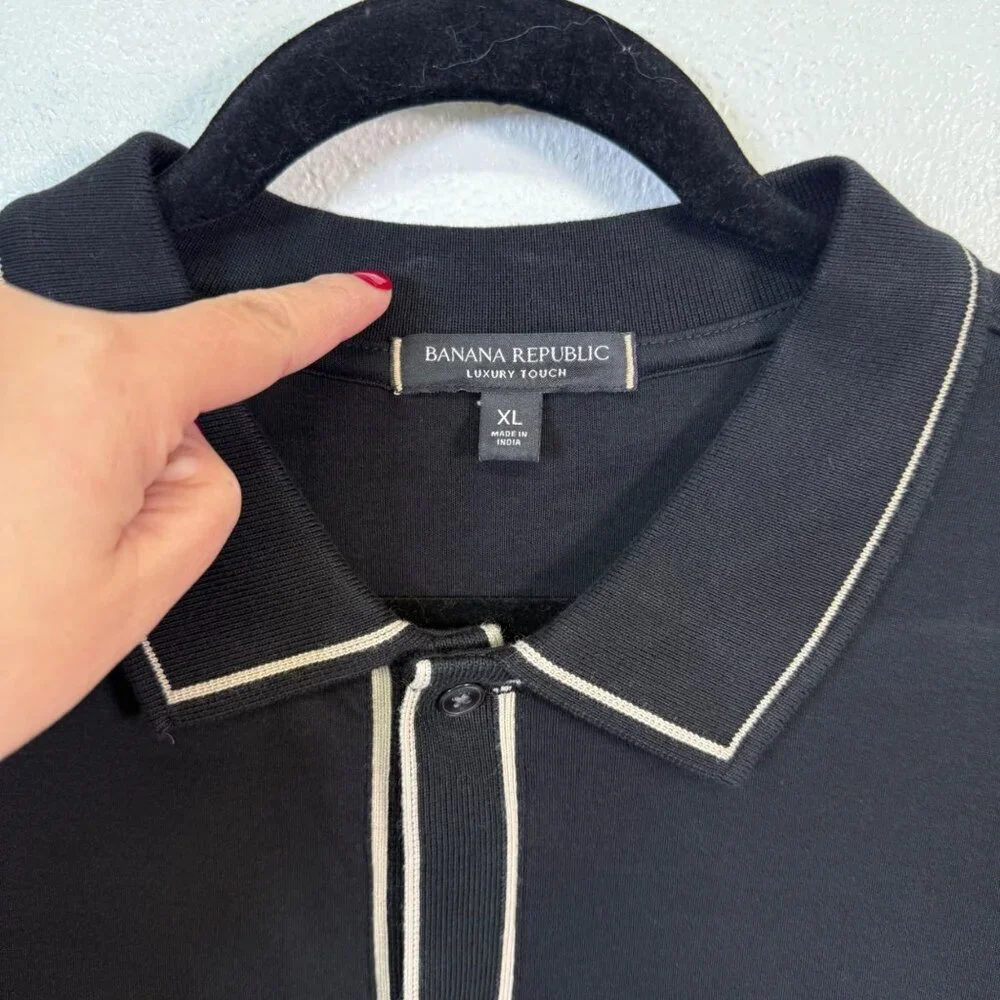 Banana Republic Luxury Touch Button Down Shirt XL Black Polo‎ Collar Preppy